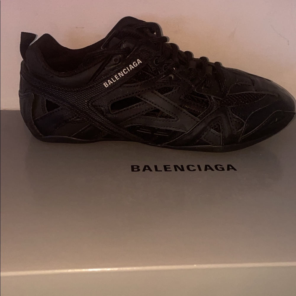 Balenciaga Dive Sneaker * BRANDNEW* never WORN size 36